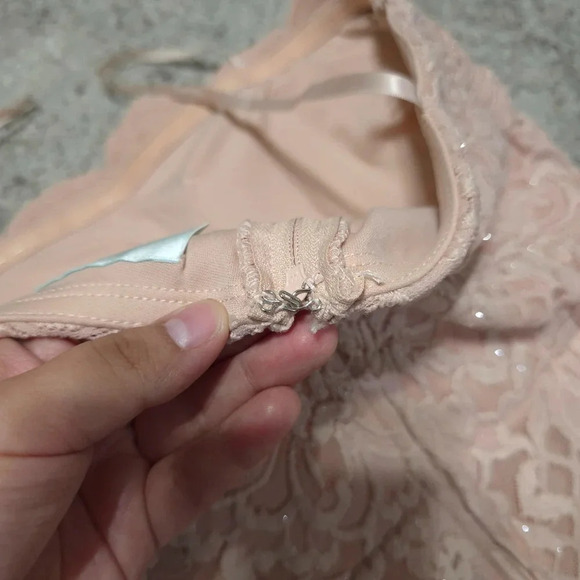 ✨️4/$20. Juniors Formal Strapless High Low Dress, All Over Lace, Scalloped Chest - Picture 12 of 16